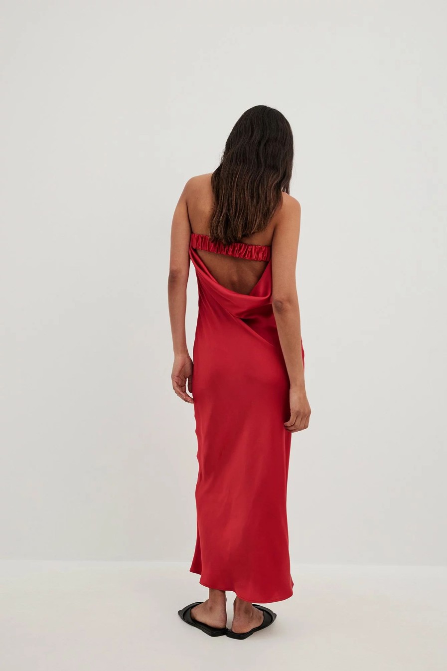 Bandeau Dresses * | Juliesfi X Na-Kd Satin Bandeau Midi Dress