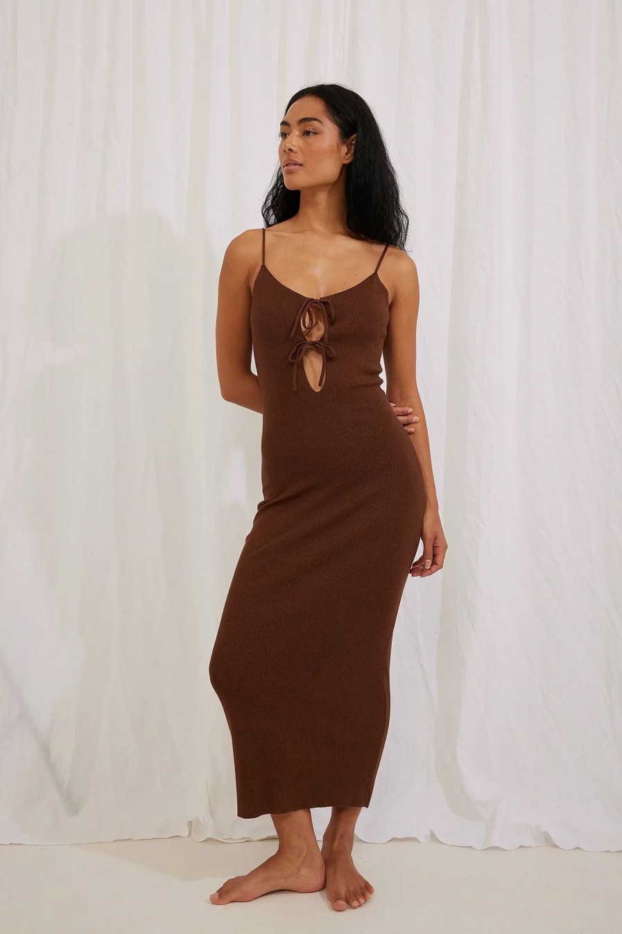 Knitted Dresses * | Belen Hostalet X Na-Kd Cut Out Detail Knitted Midi Dress Brown