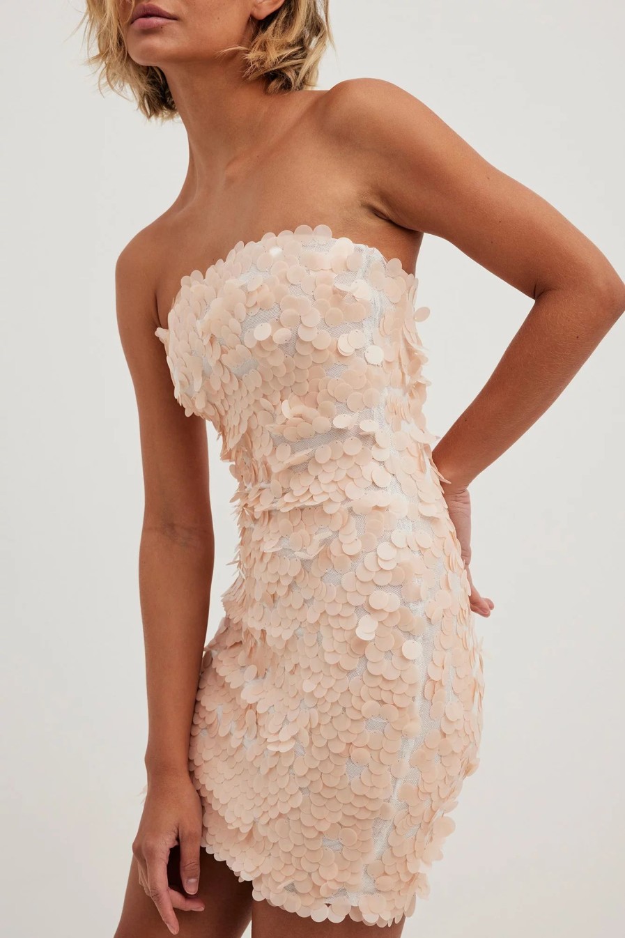 Party Dresses * | Josefine Hj X Na-Kd Bandeau Sequin Mini Dress Offwhite