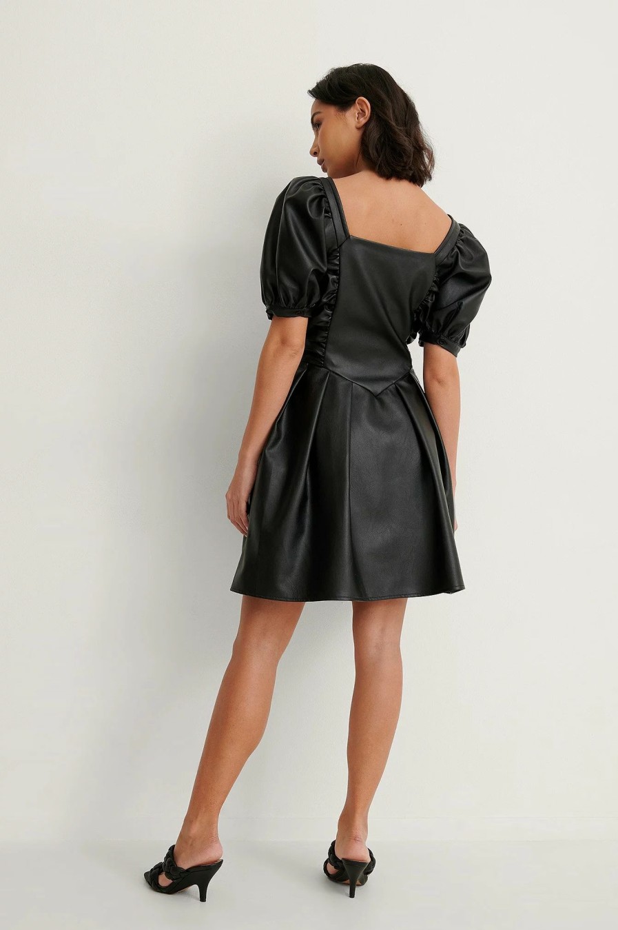 Mini Dresses * | Na-Kd Trend Short Puff Sleeve Pu Dress Black