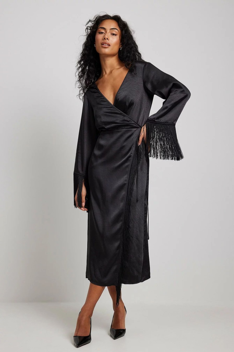 Party Dresses * | Picked By Hanna Schonberg Fringes Detail Satin Midi Dress